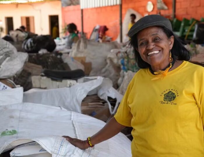 a855d40c-67c4-432f-8d96-b892f0076acc